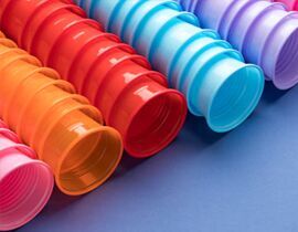 Apa sing kudu dipikirake nalika milih lapisan plastik?